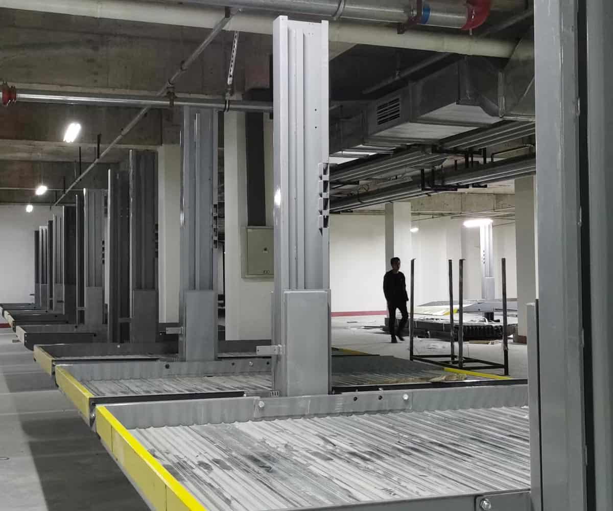四柱简易升降机械式立体停车设备价格.jpg